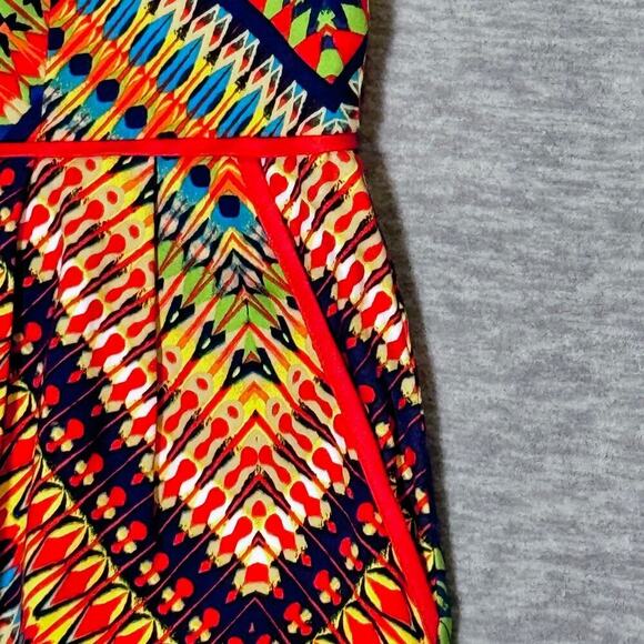 Ellen Tracy Aztec Sleeveless Cutout Back Mini Dress Colorful Casual Work Party - Picture 3 of 4